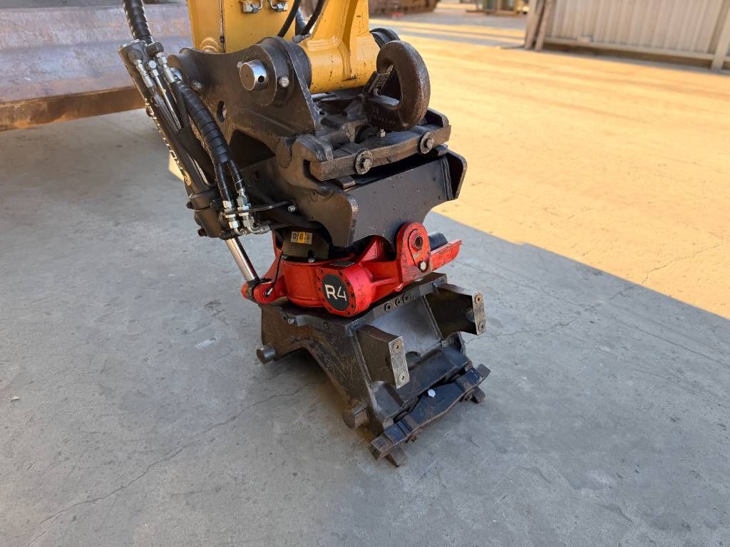 CAT M315F