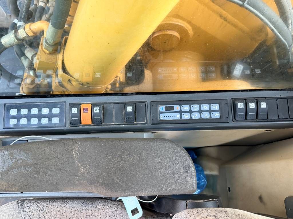 CAT M318C