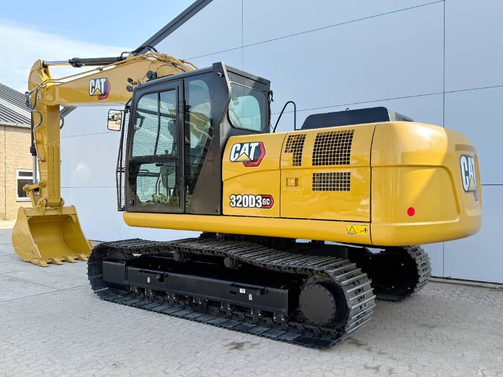 CAT 320D3GC - New / Unused / Hammer Lines