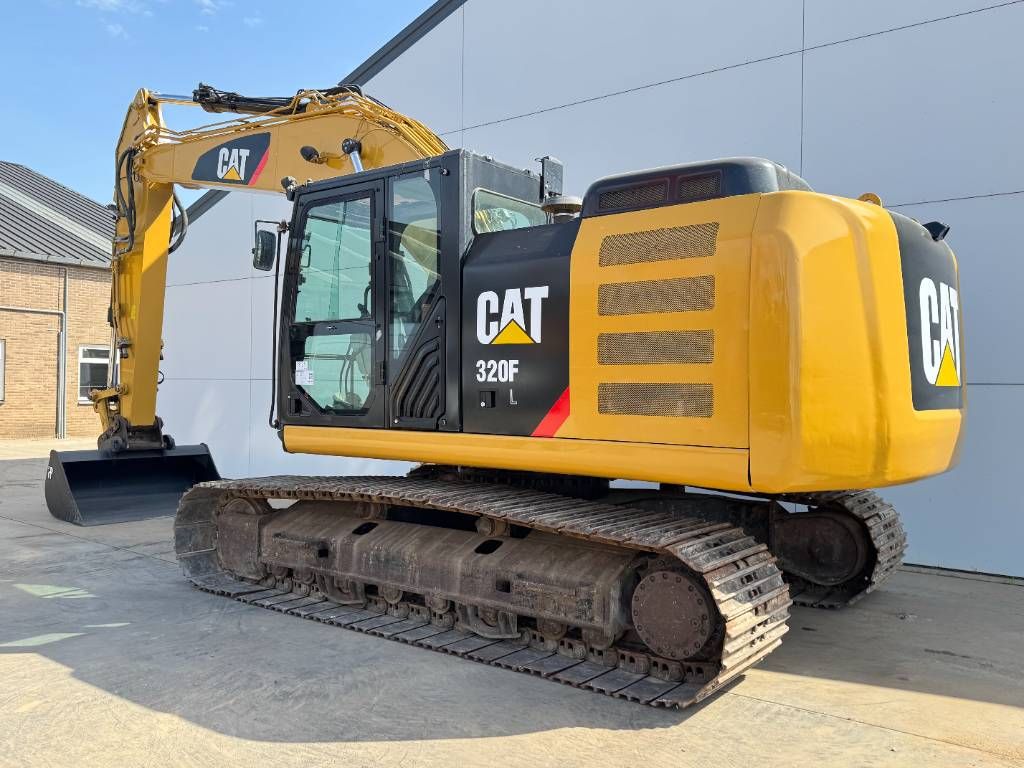 CAT 320FL - New Bucket / Hammer Lines / Camera
