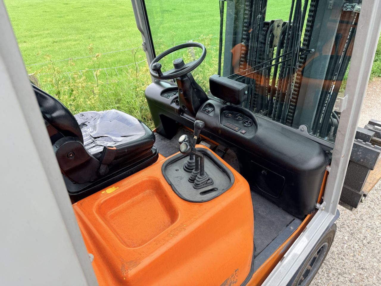 Nuova DETAS Sherpa 4,5ton/ 5.200mm TRIPLEX BJ2005 4367uur