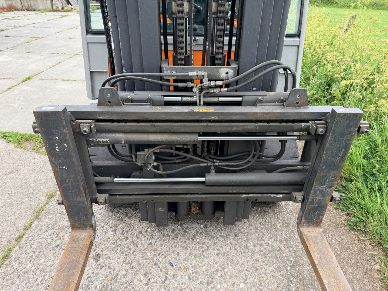 Nuova DETAS Sherpa 4,5ton/ 5.200mm TRIPLEX BJ2005 4367uur