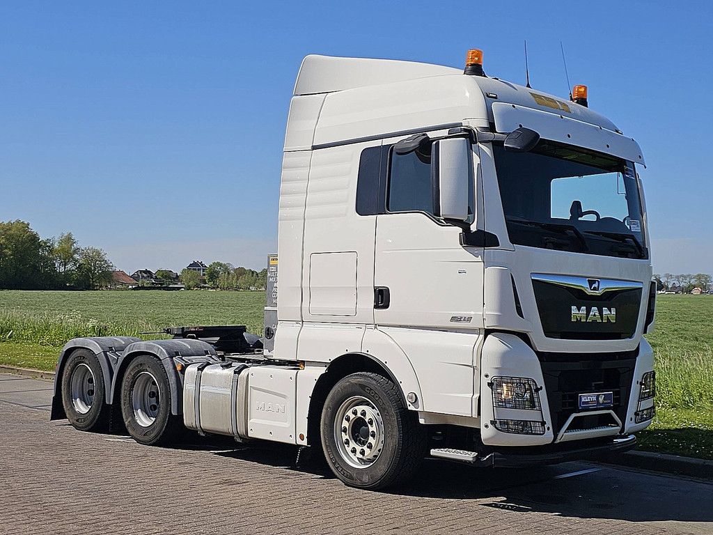 M.A.N. 33.580 TGX d38 6x4 int. 120 ton