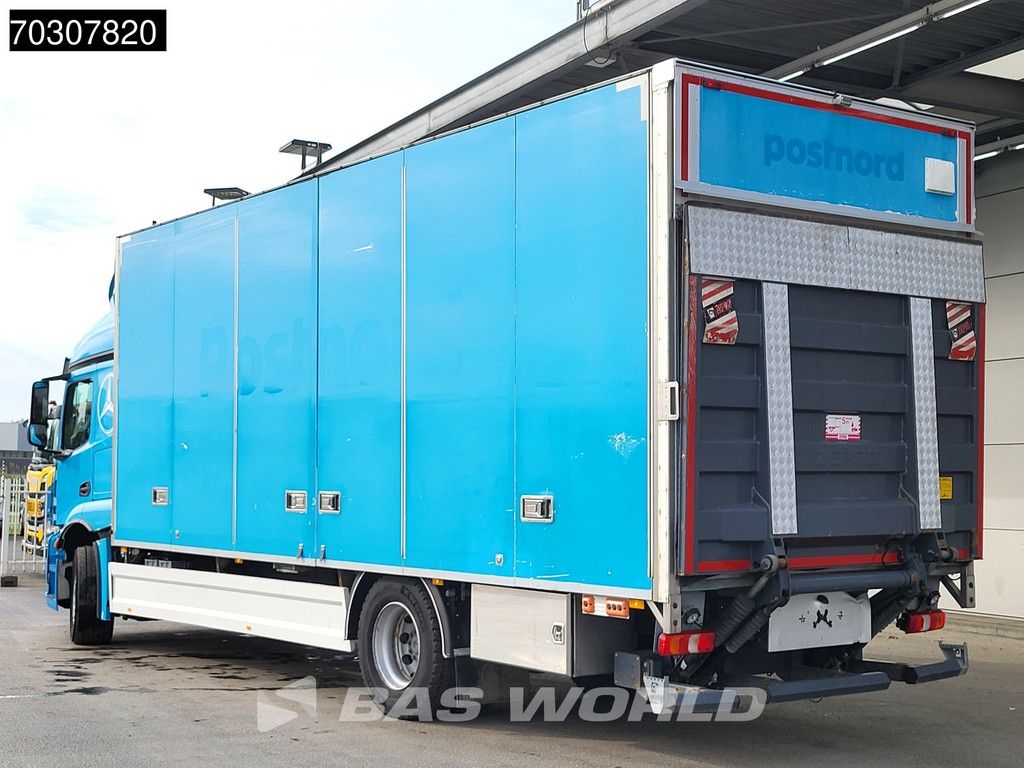 Mercedes Actros Actros 1833 4X2 18tonner Air suspension 2000kg Ladebordwand Automatic Euro 6