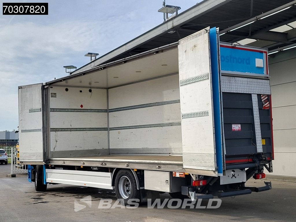 Mercedes Actros Actros 1833 4X2 18tonner Air suspension 2000kg Ladebordwand Automatic Euro 6