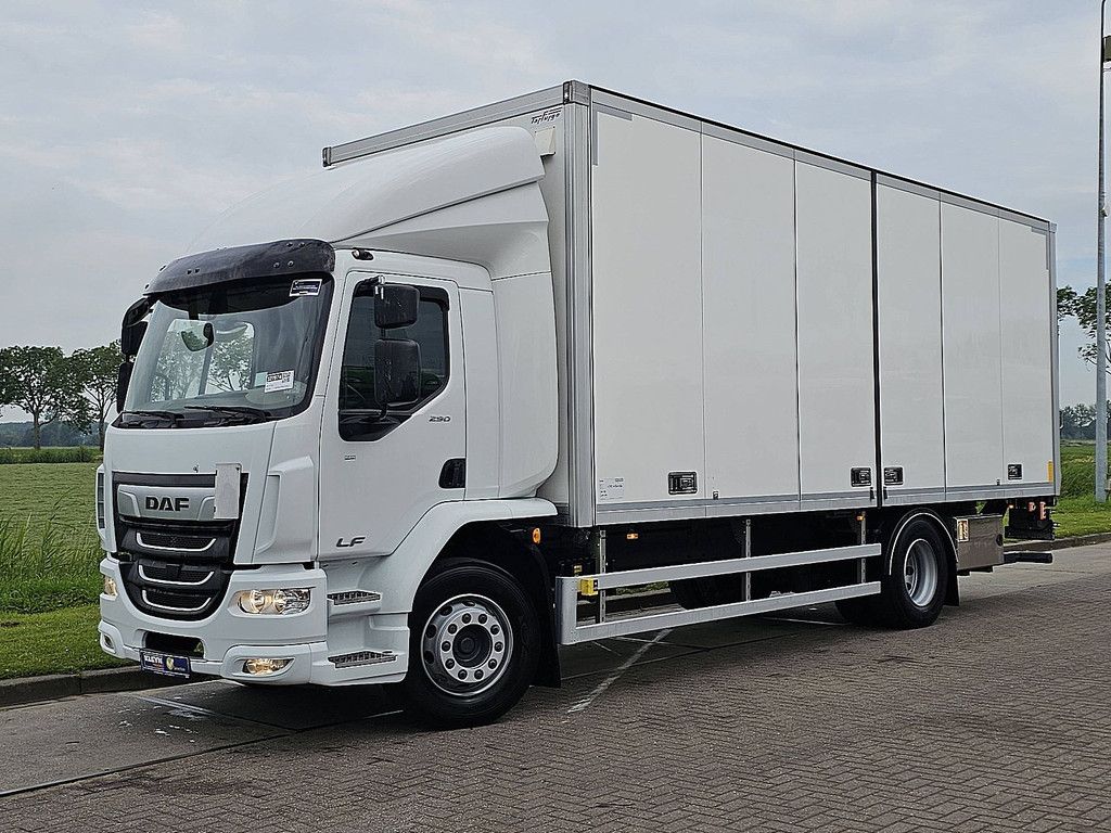 DAF LF 290 19t side doors lift