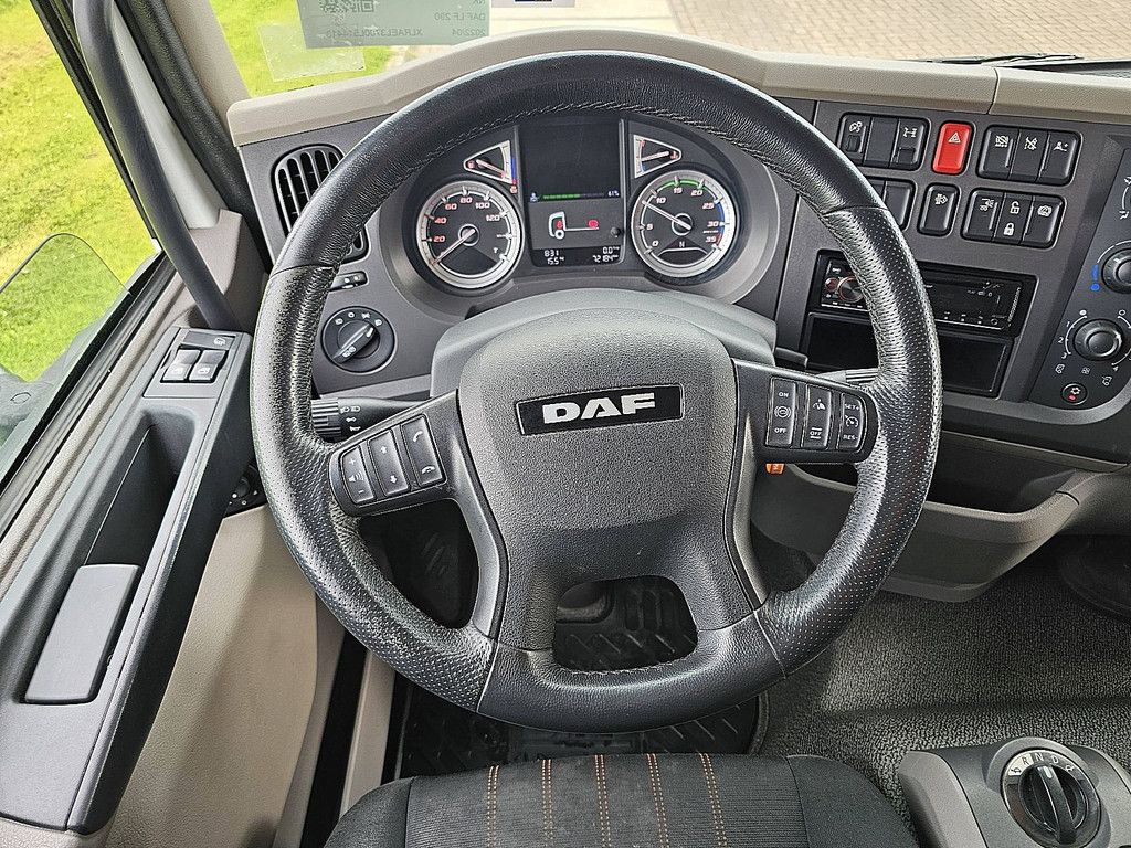 DAF LF 290 19t side doors lift