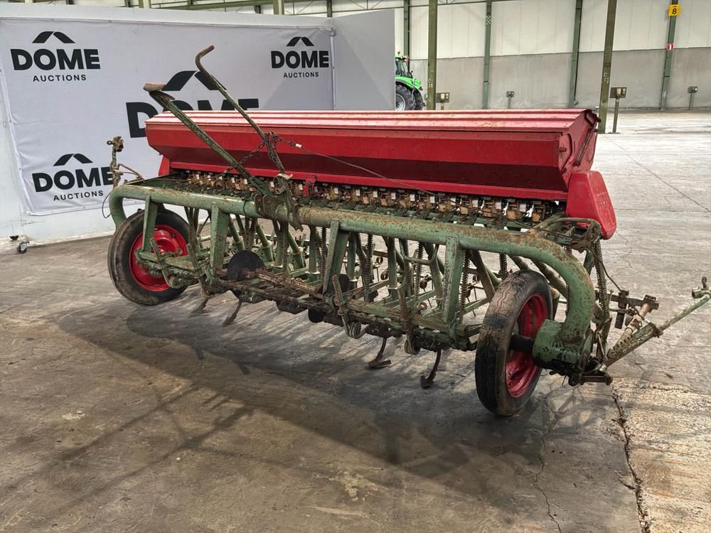 Nodet Gougis Dragged Seeder