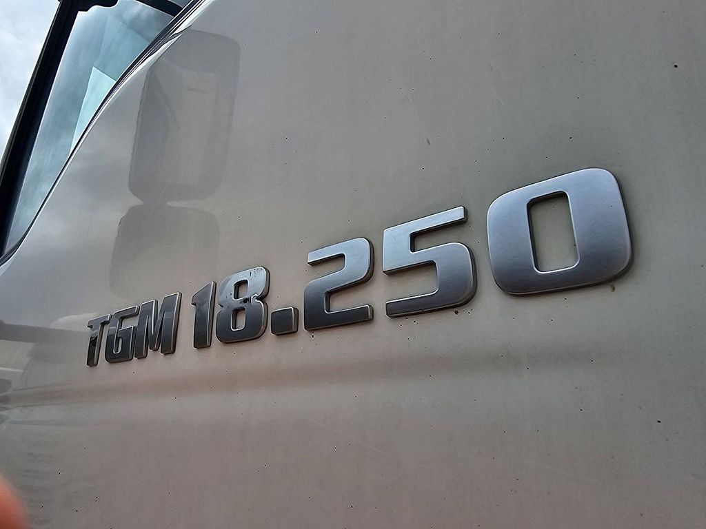 M.A.N. 18.250 TGM bl taillift airco