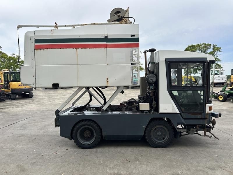 1998 Ravo 5002 Water sprayer