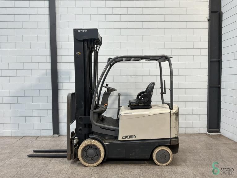 Gabelstapler Elektrisch Crown FC 4515 2.5 2015