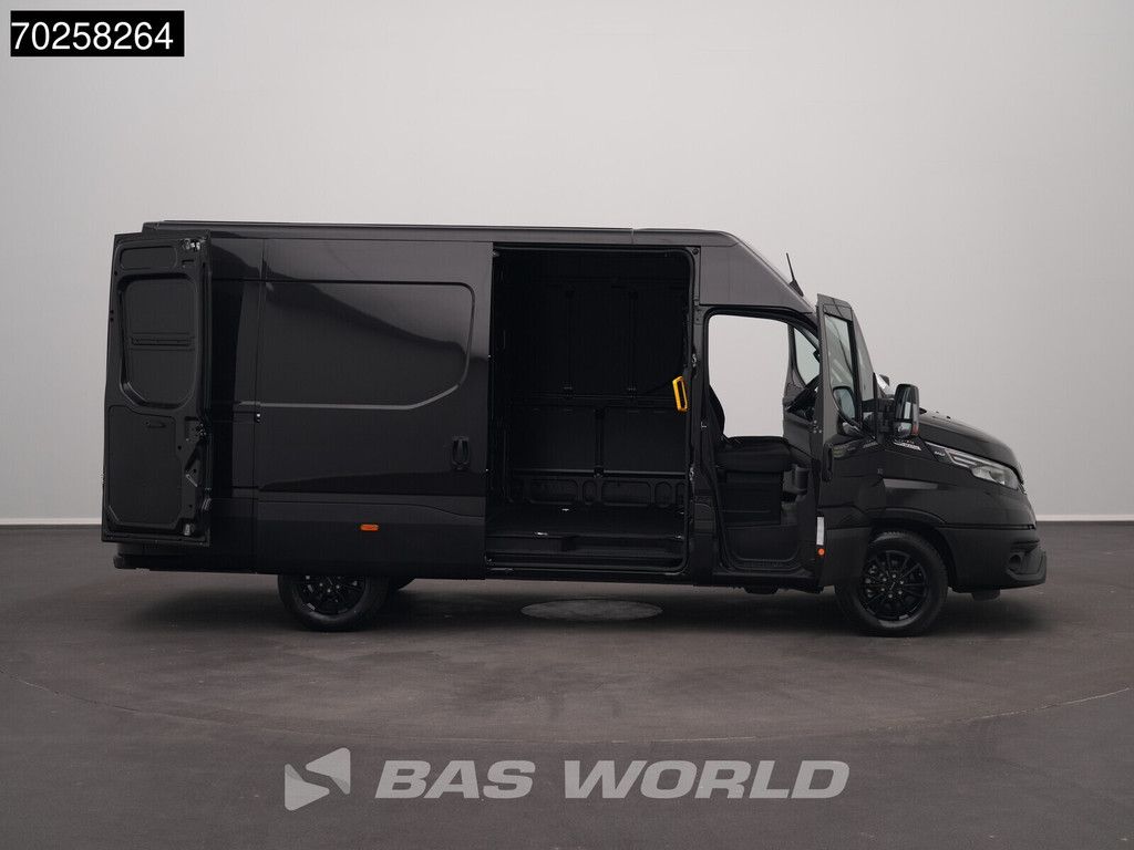 Iveco Daily 35S21 210PK 3.0L Automaat Black Ed. 2025 model L2H2 ACC LED CarPlay Velgen Camera 12m3 Klima