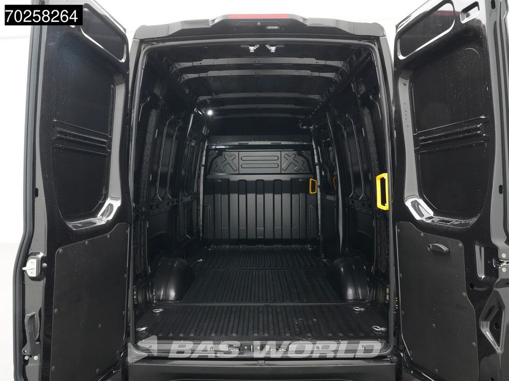 Iveco Daily 35S21 210PK 3.0L Automaat Black Ed. 2025 model L2H2 ACC LED CarPlay Velgen Camera 12m3 Klima