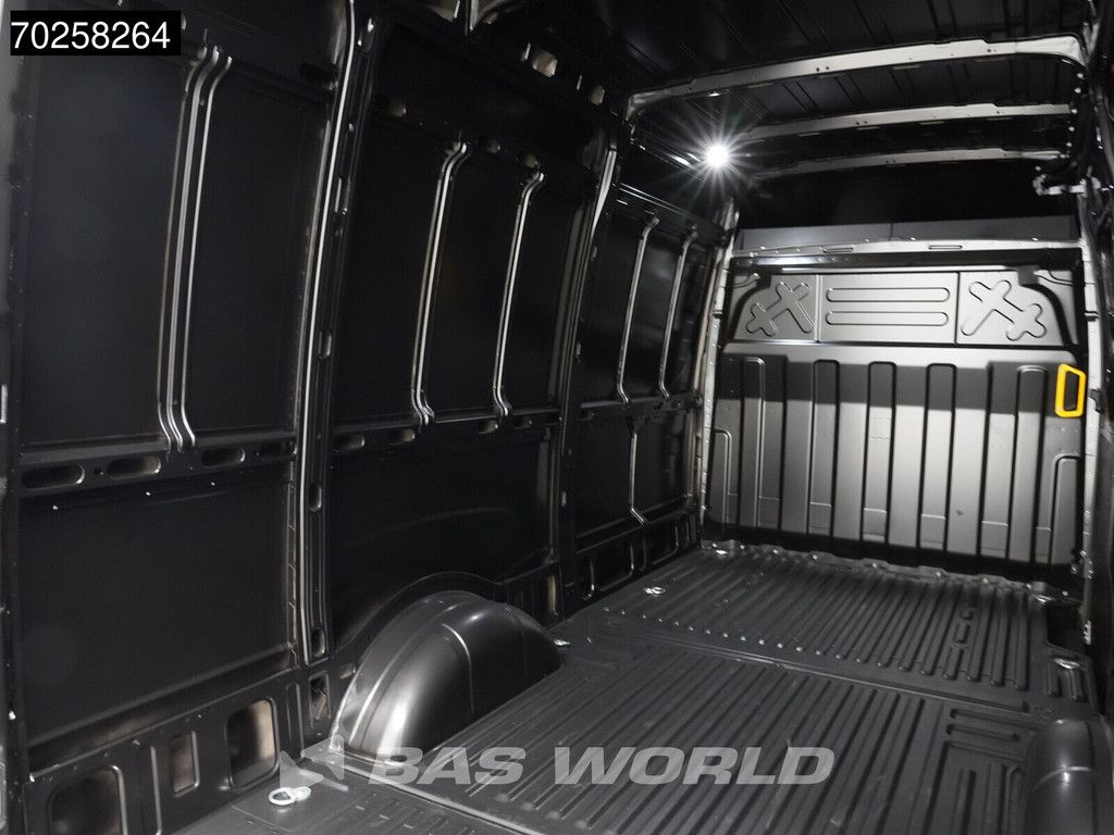 Iveco Daily 35S21 210PK 3.0L Automaat Black Ed. 2025 model L2H2 ACC LED CarPlay Velgen Camera 12m3 Klima