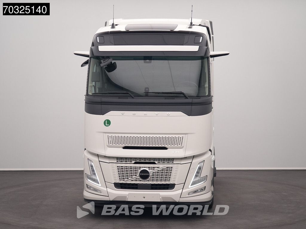 Volvo FH Aero 500 4X2 NEW! TC Globetrotter 2xTanks I-ParkCool ACC Navi