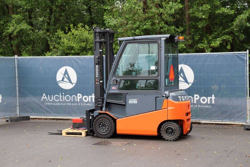 Toyota 8FBMKT25 Electric Forklift 2500kg 3.7m 2018