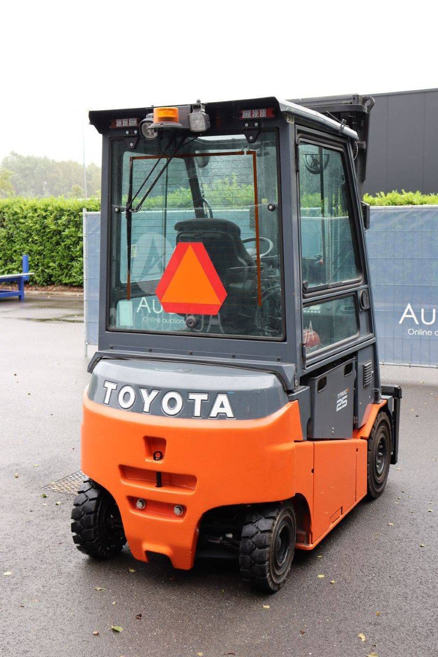 Toyota 8FBMKT25 Electric Forklift 2500kg 3.7m 2018