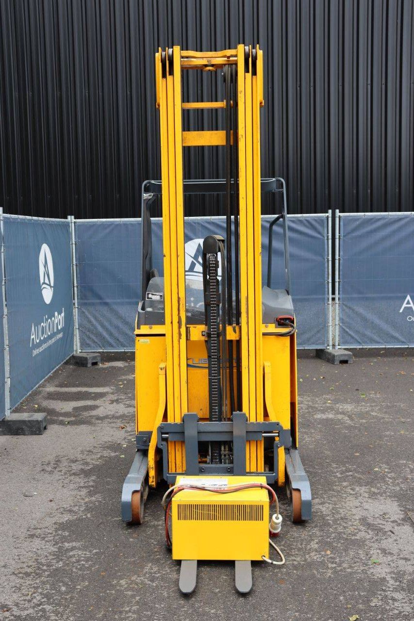 Jungheinrich ETV 110 Electric Reach Truck 1000kg 7.1m 2006