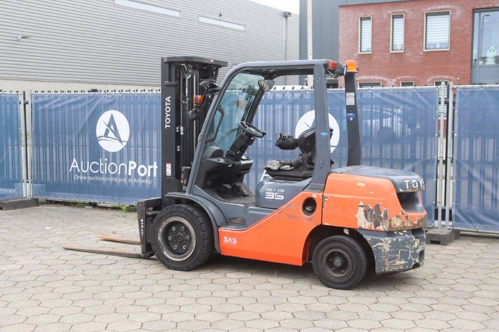 Gabelstapler Toyota 8FDJF35 Diesel 3500kg 4,3m 2016