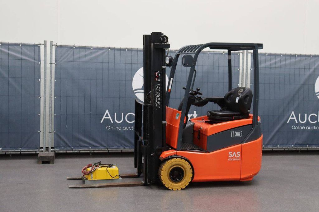 Toyota 7FBEST13 Electric Forklift 1300kg 4.7m