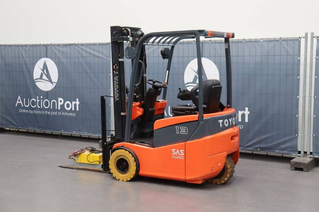 Toyota 7FBEST13 Electric Forklift 1300kg 4.7m