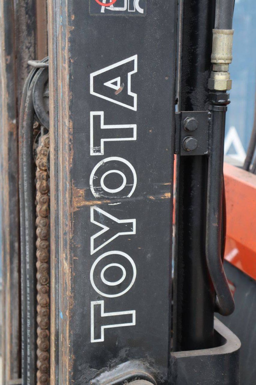 Toyota 25 Electric Forklift 2500kg 4.7m