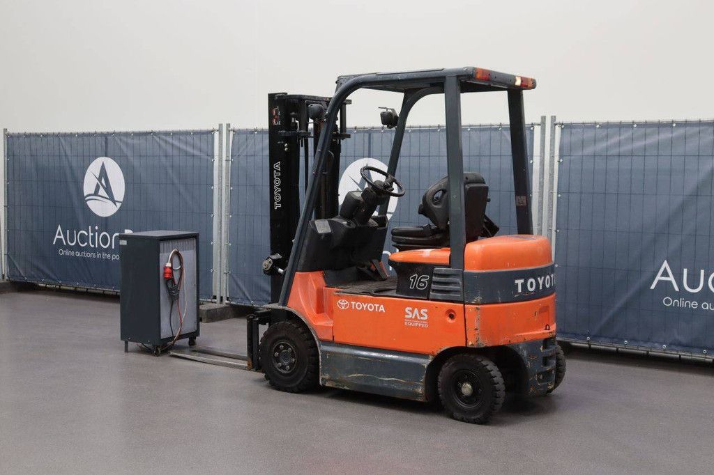 Toyota 7FBMF16 Electric Forklift 1600kg 3.3m 2007