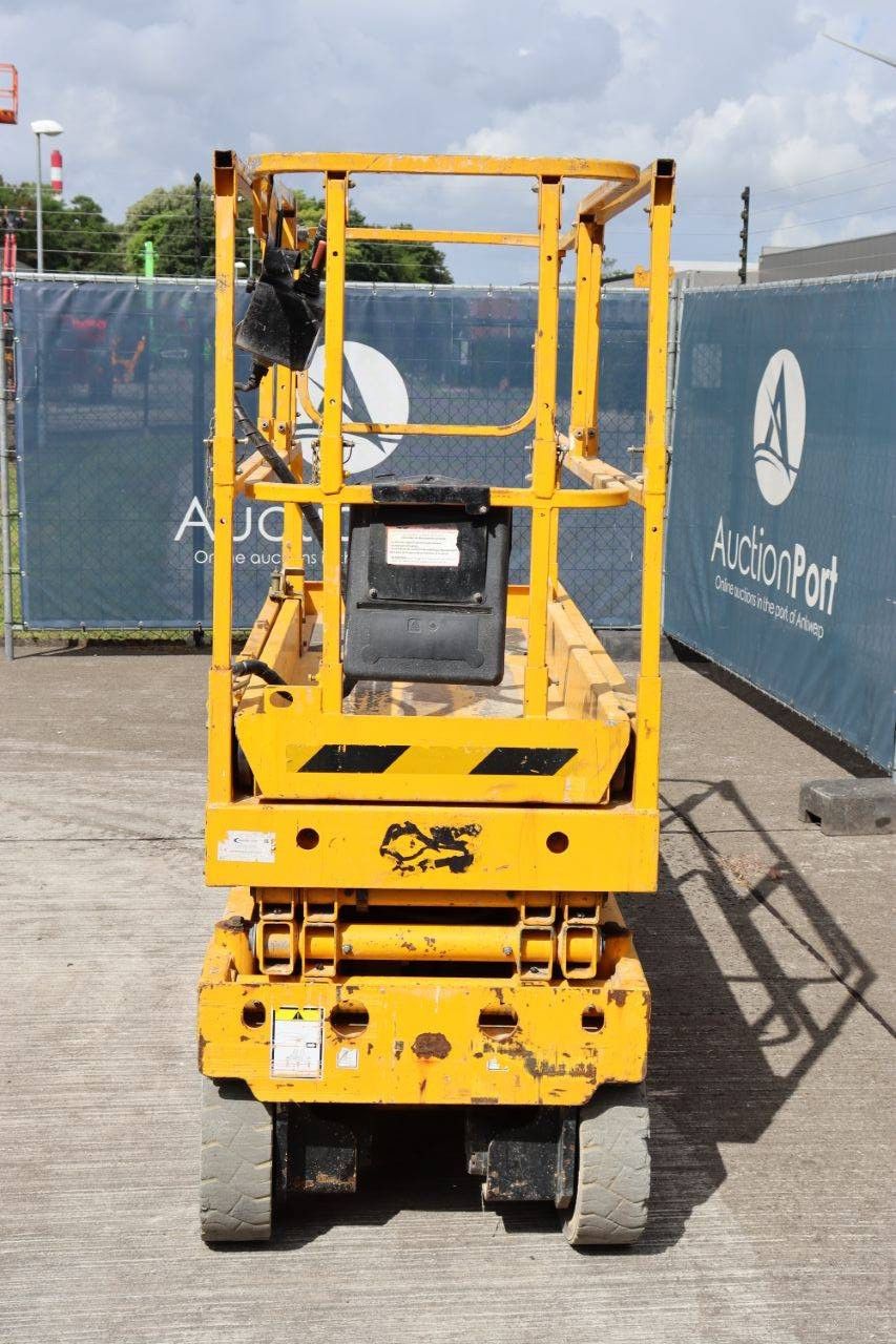 Scissor lift Haulotte Compact 8 Electric 8m 2012