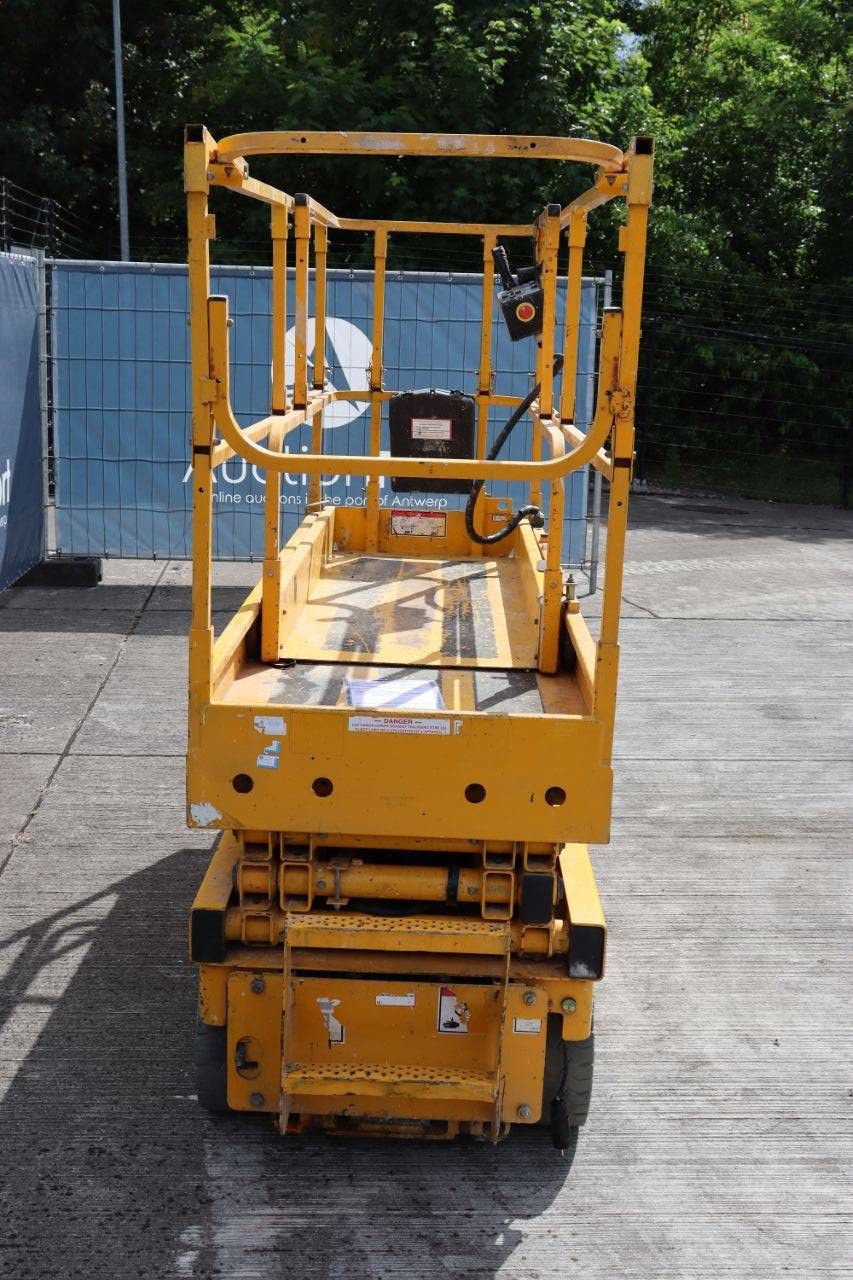 Scissor lift Haulotte Compact 8 Electric 8m 2012