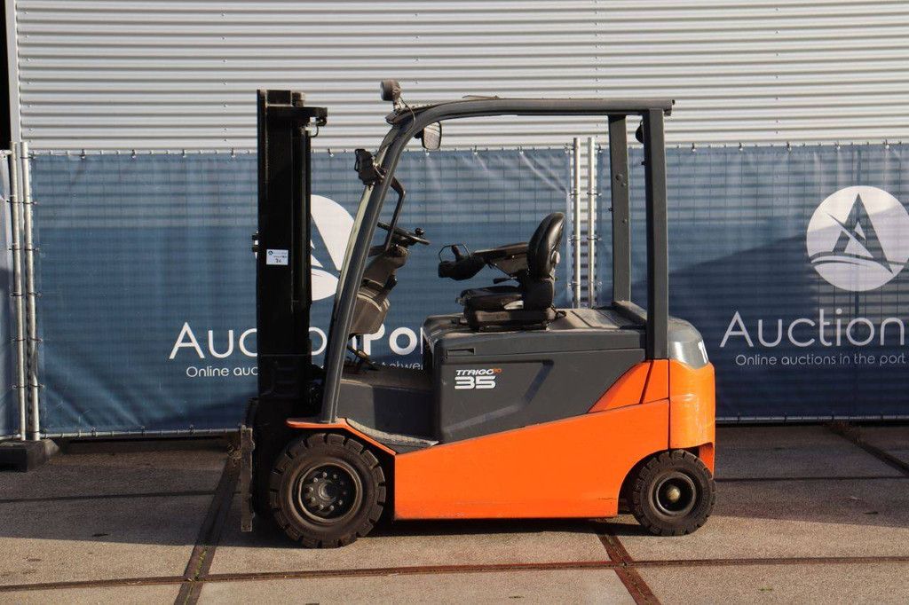 Toyota 8FBMT35 Electric Forklift 3500kg 2013