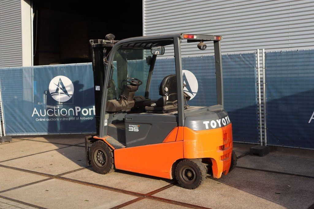 Toyota 8FBMT35 Electric Forklift 3500kg 2013