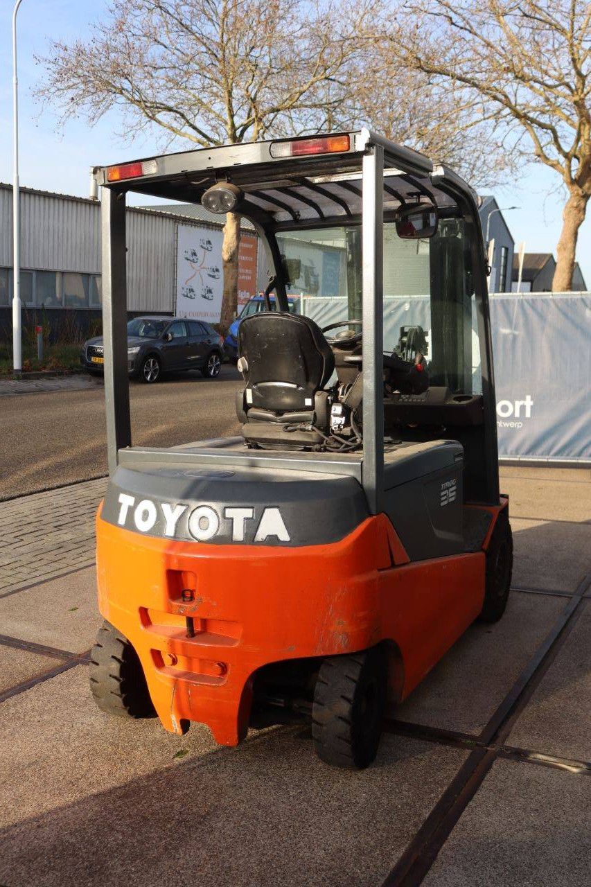 Toyota 8FBMT35 Electric Forklift 3500kg 2013