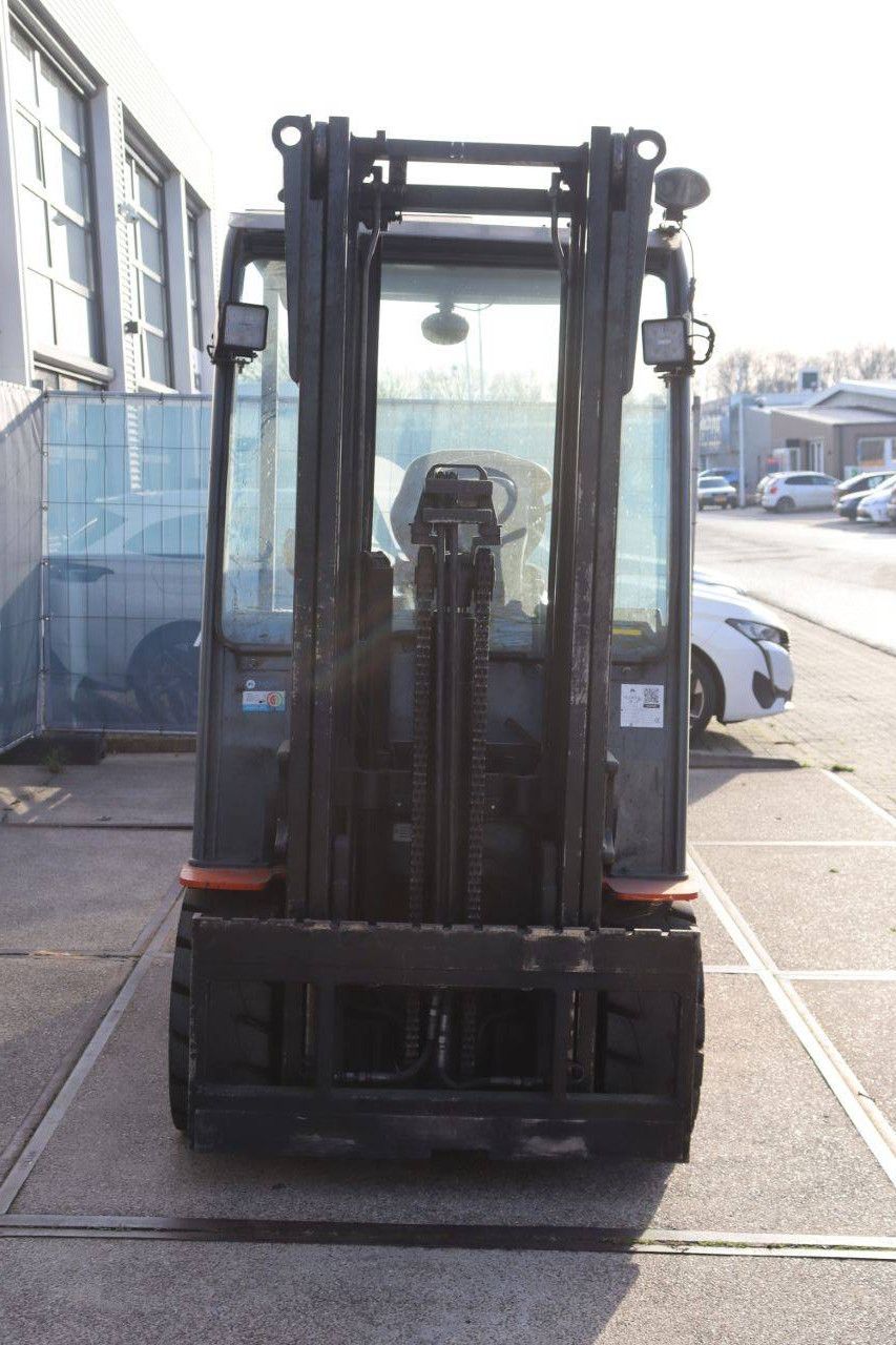 Toyota 8FBMT35 Electric Forklift 3500kg 2013