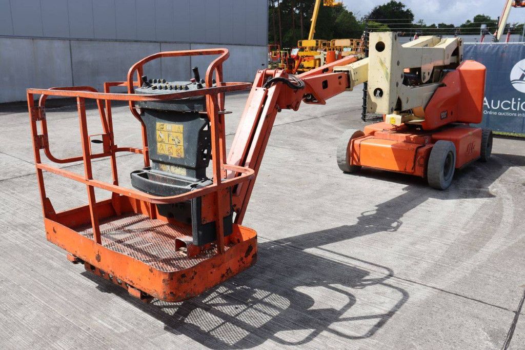JLG E400AJPN Electric Articulated Boom Lift 14.2m