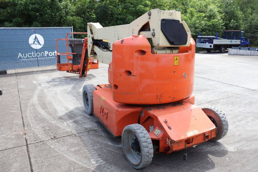 JLG E400AJPN Electric Articulated Boom Lift 14.2m
