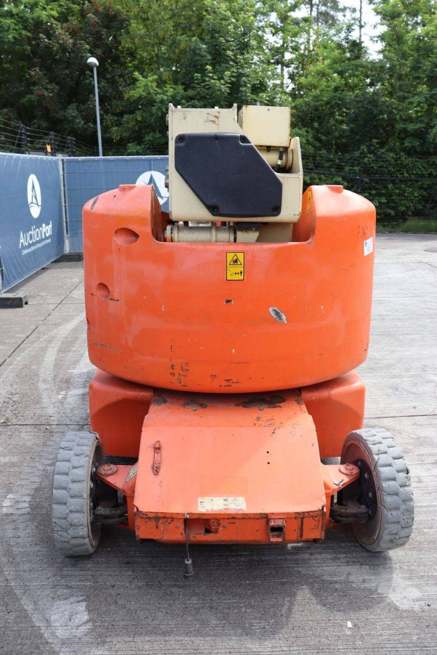 JLG E400AJPN Electric Articulated Boom Lift 14.2m