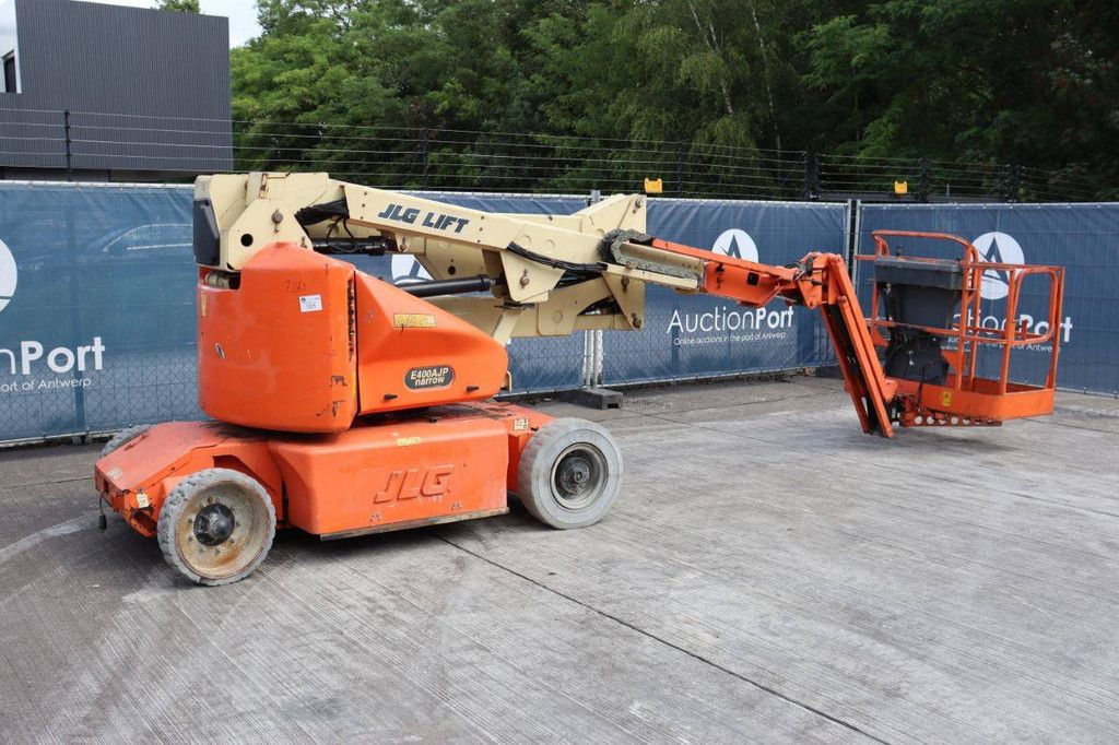JLG E400AJPN Electric Articulated Boom Lift 14.2m