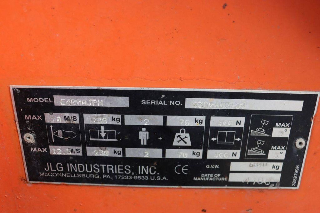 JLG E400AJPN Electric Articulated Boom Lift 14.2m