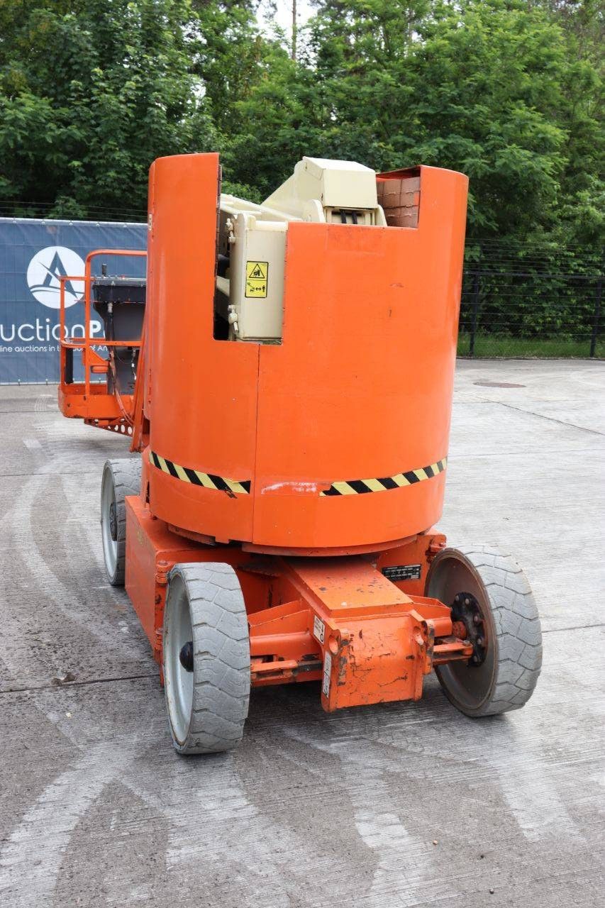 JLG E300AJP Elektrische Gelenkteleskoparbeitsbühne 9 m 2007