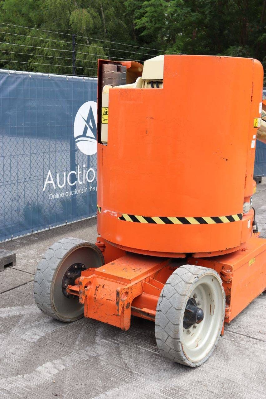 JLG E300AJP Elektrische Gelenkteleskoparbeitsbühne 9 m 2007