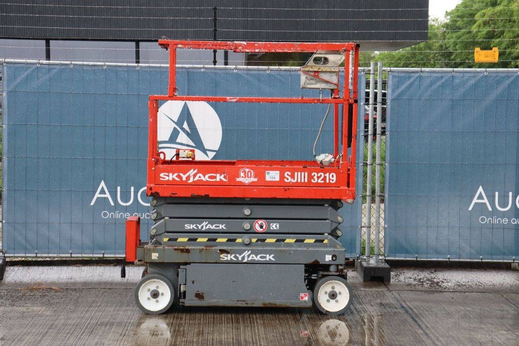Skyjack SJ3219 Electric Scissor Lift 7.8m 2016