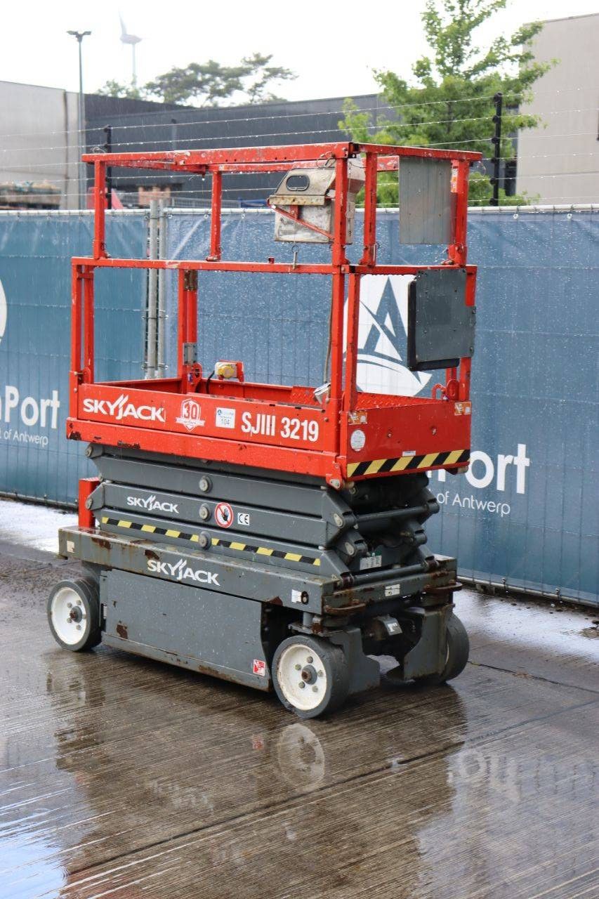Skyjack SJ3219 Electric Scissor Lift 7.8m 2016