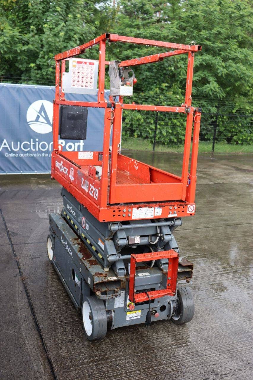 Skyjack SJ3219 Electric Scissor Lift 7.8m 2016