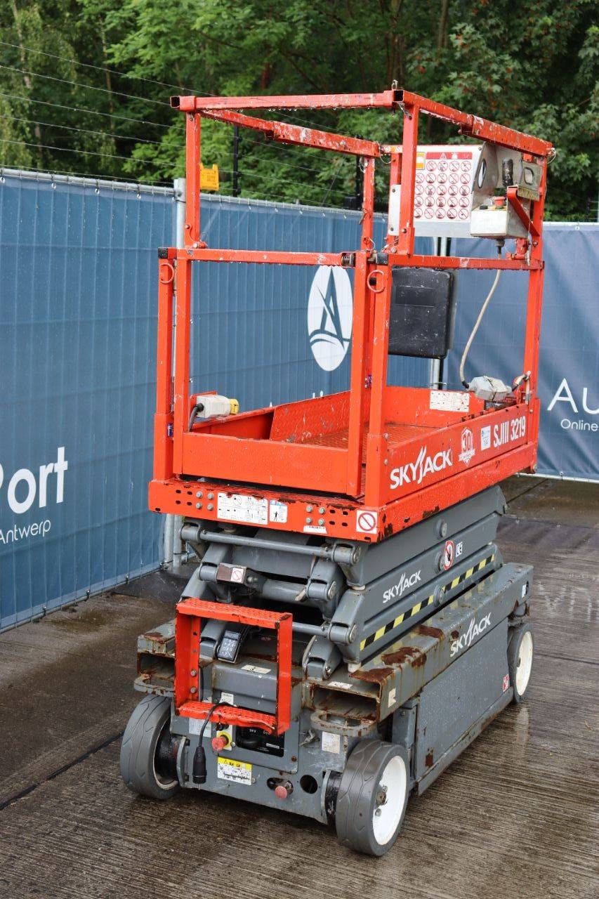 Skyjack SJ3219 Electric Scissor Lift 7.8m 2016