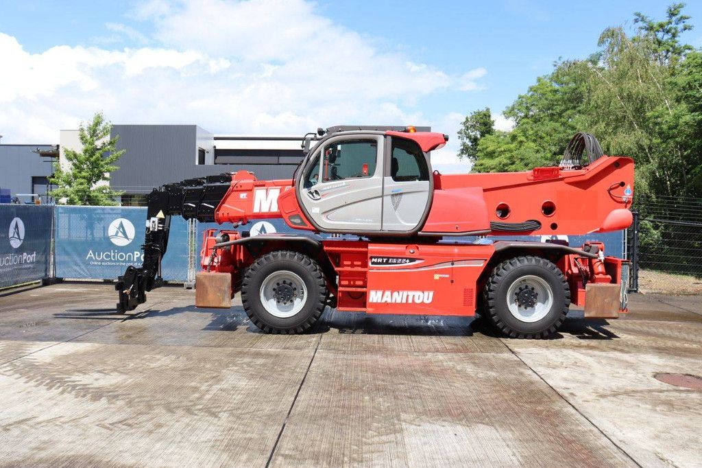 Manitou MRT 3255+ Telehandler Diesel 5500kg 31.6m 2016