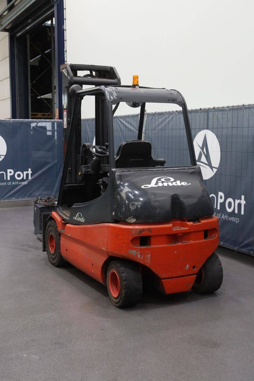 Linde E25/02 Electric Forklift 2500kg 2006
