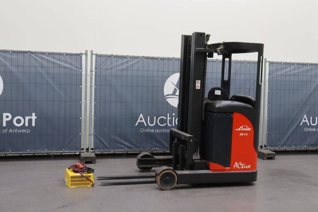 Linde R14 Electric Reach Truck 1400kg 5.09m 2005