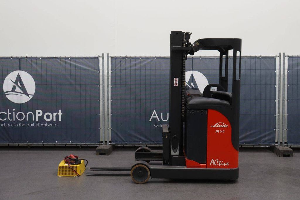 Linde R14 Electric Reach Truck 1400kg 5.09m 2005