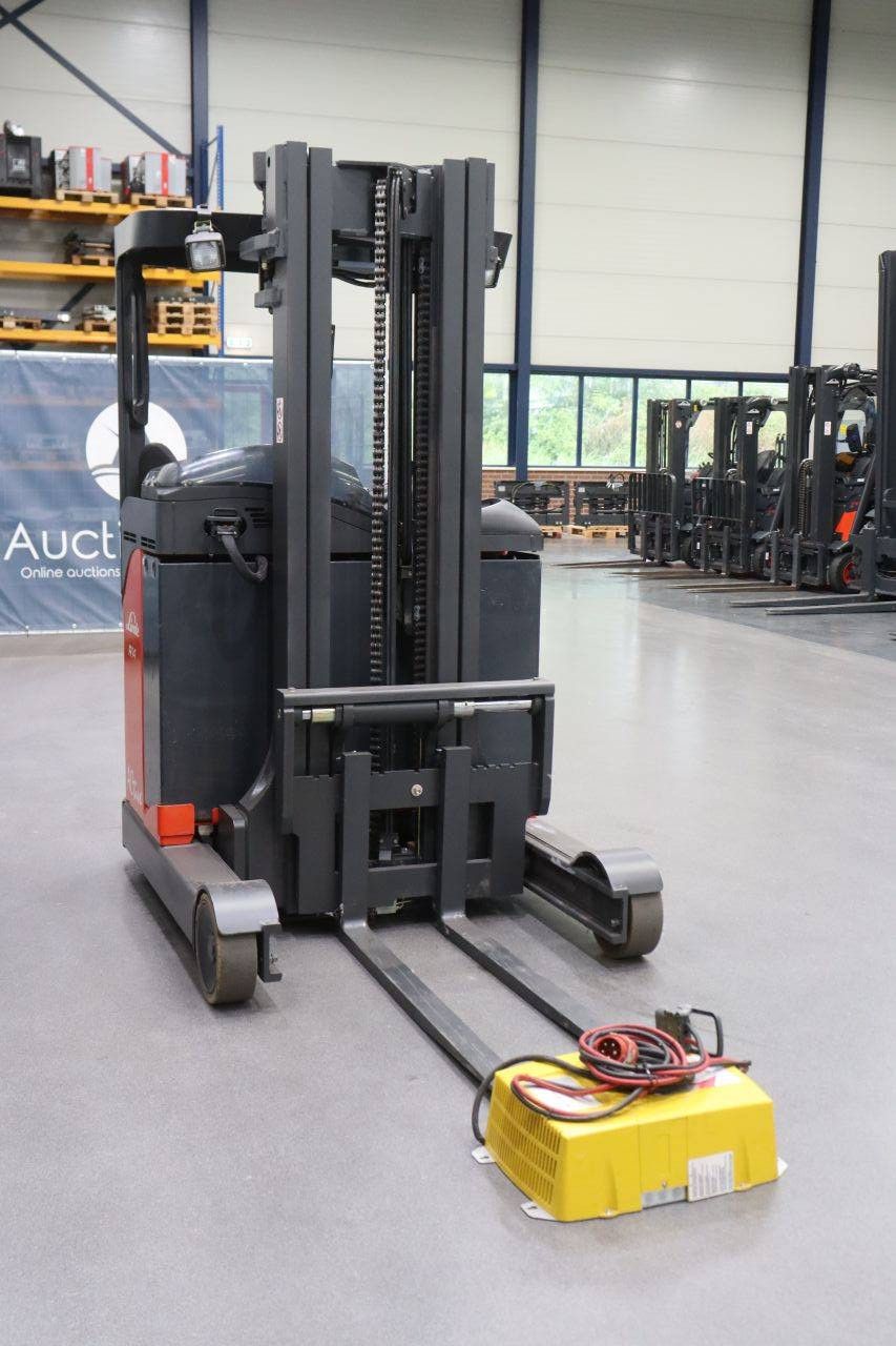 Linde R14 Electric Reach Truck 1400kg 5.09m 2005