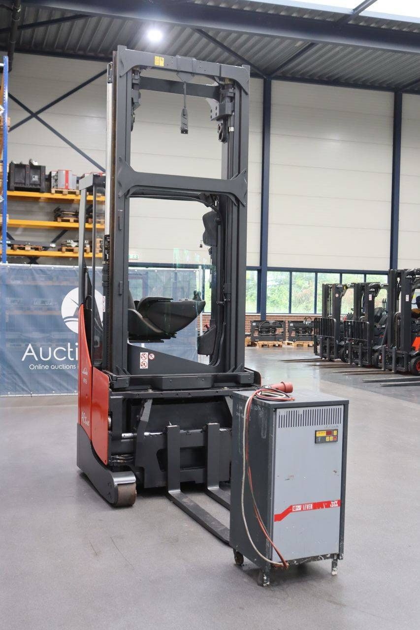 Linde R16X-03 Electric Reach Truck 1600kg 10m 2017